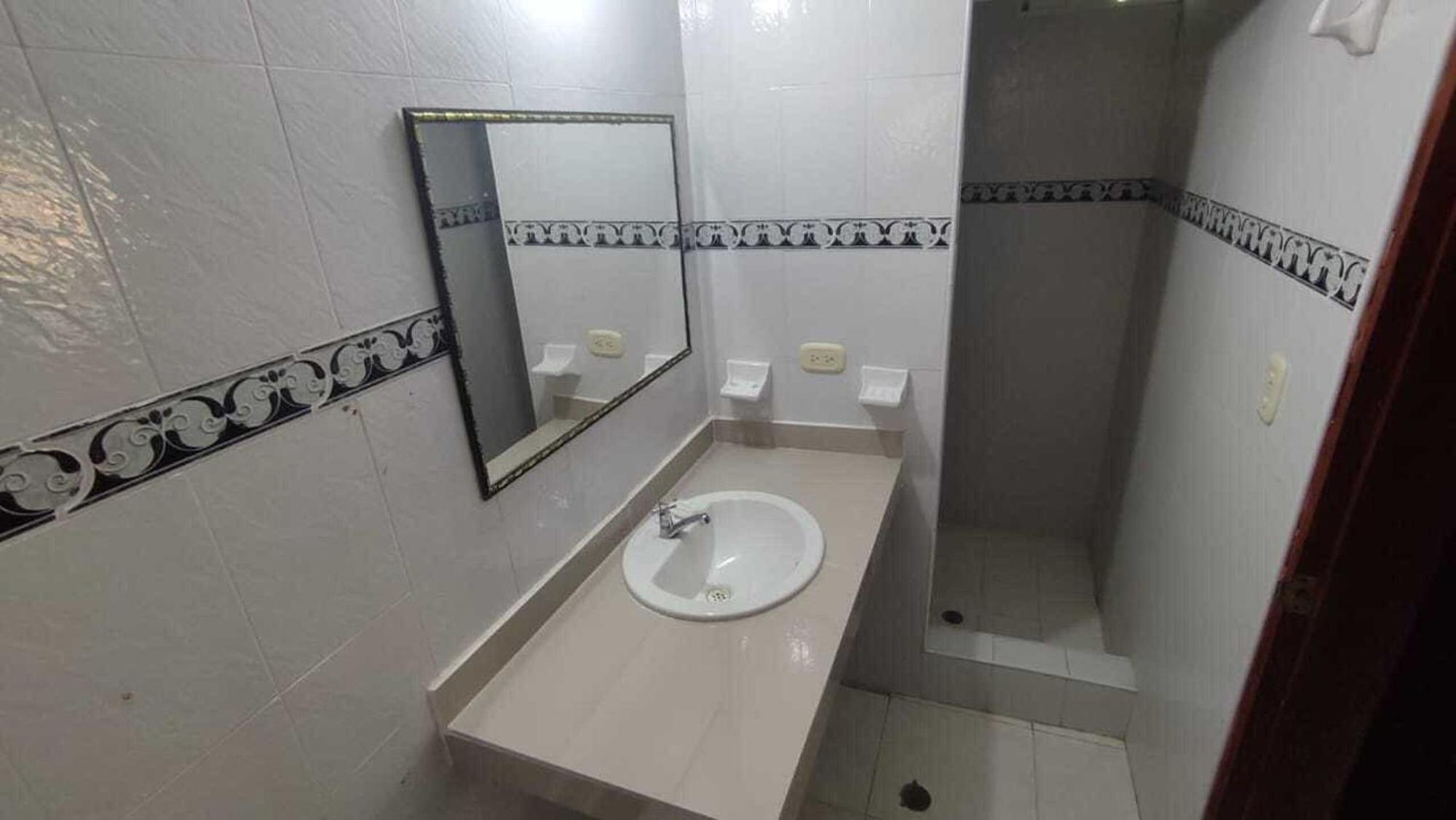 Hotel Fundacooedumag Rodadero Санта Марта Екстериор снимка
